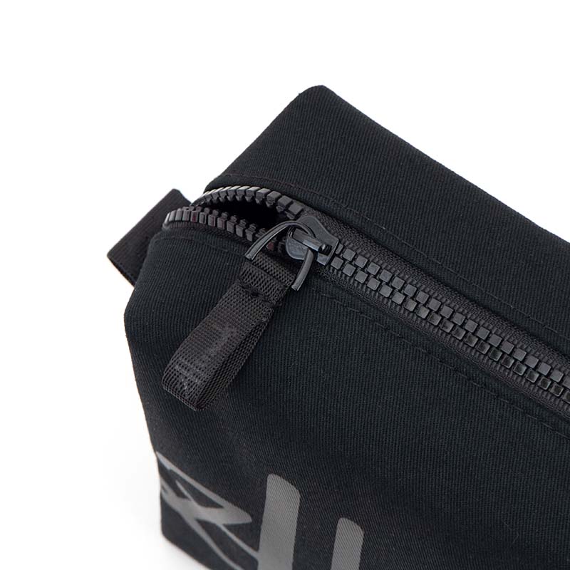 Tas Kosmetik Minimalis Katun M - Luxury Skincare Samples ulasan dan harga